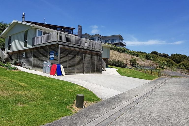 Photo of property in 18 Taranga Road, Langs Beach, Waipu, 0582