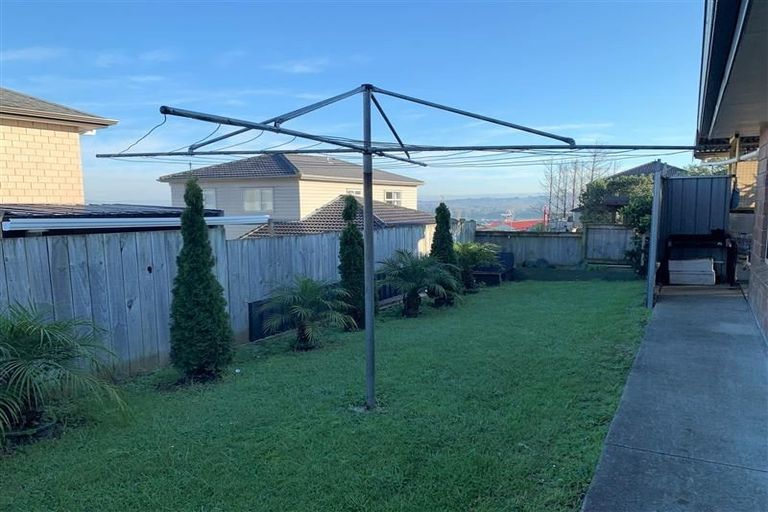 Photo of property in 3 Kirikiri Drive, Papakura, 2110