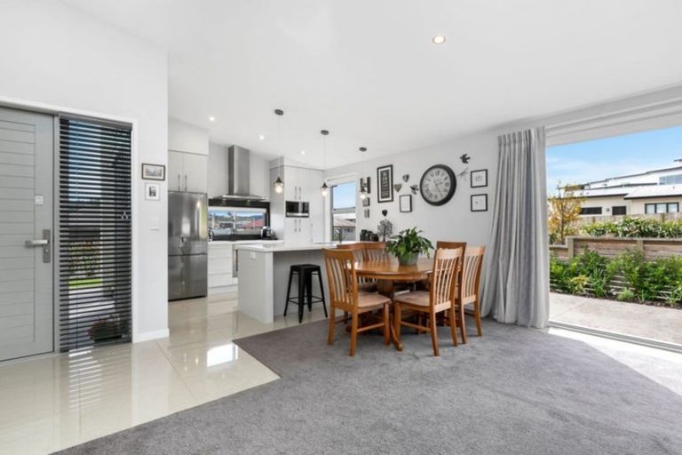 Photo of property in 29 Rochfort Crescent, Pyes Pa, Tauranga, 3112