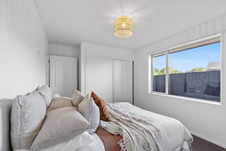 Photo of property in 198 Keyes Road, New Brighton, Christchurch, 8083