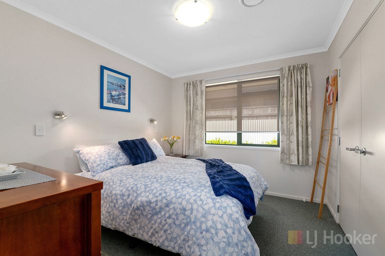 Photo of property in 18 Hamon Place, Pukehangi, Rotorua, 3015