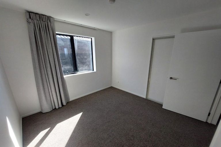 Photo of property in 28 Llew Summers Street, Belfast, Christchurch, 8051