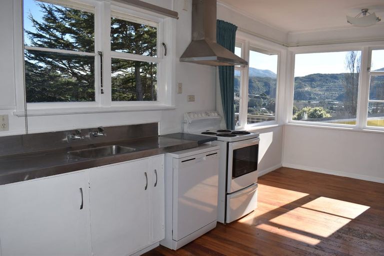 Photo of property in 22 John Street, Stokes Valley, Lower Hutt, 5019