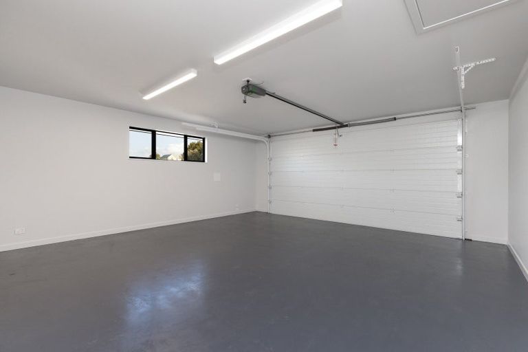 Photo of property in 16 Louden Place, Wakefield, 7025