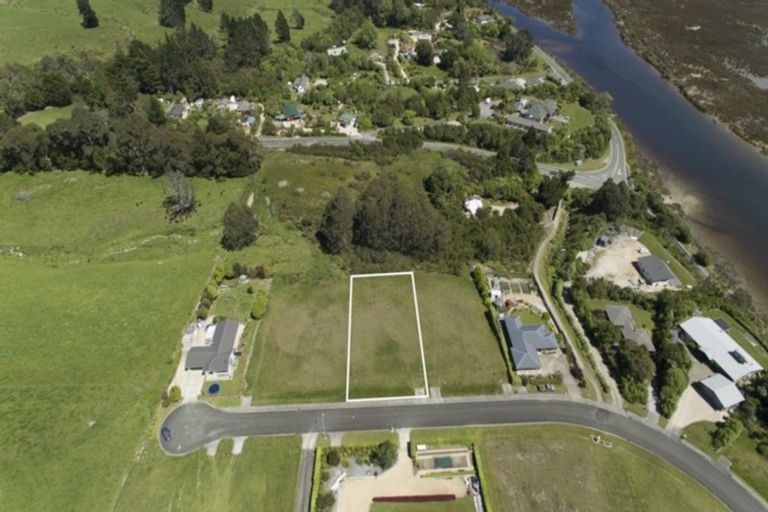 Photo of property in 44 Ruataniwha Drive, Collingwood, 7073