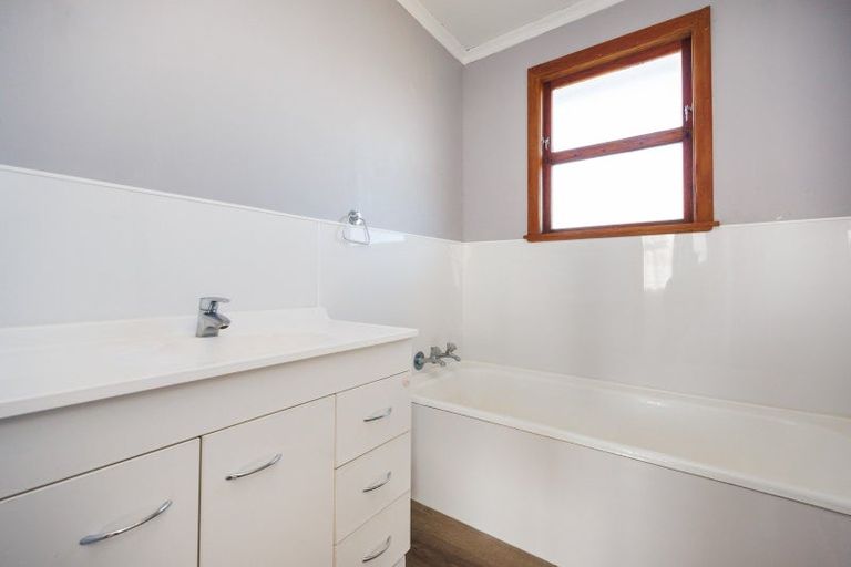 Photo of property in 82 Keith Street, Roslyn, Palmerston North, 4414