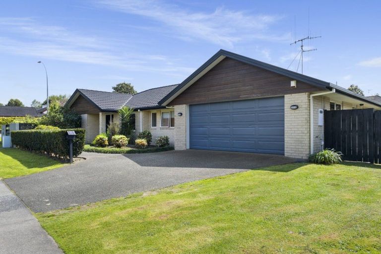 Photo of property in 1 Inverness Drive, Pyes Pa, Tauranga, 3112