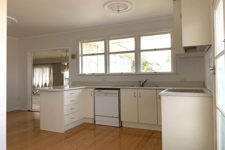 Photo of property in 20 Andrew Road, Howick, Auckland, 2010
