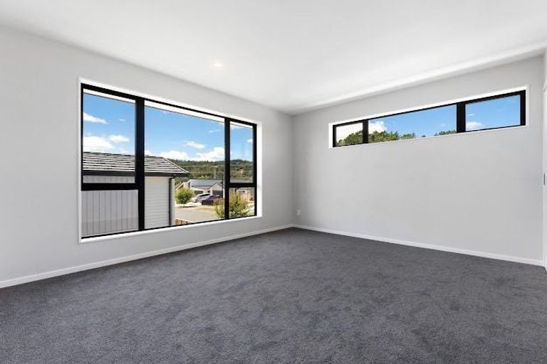 Photo of property in 17 Paihere Street, Huapai, Kumeu, 0810