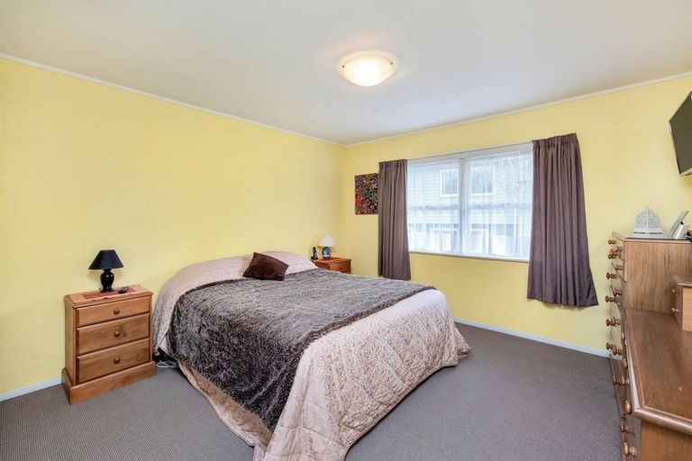 Photo of property in 4 Snowden Place, Opaheke, Papakura, 2113