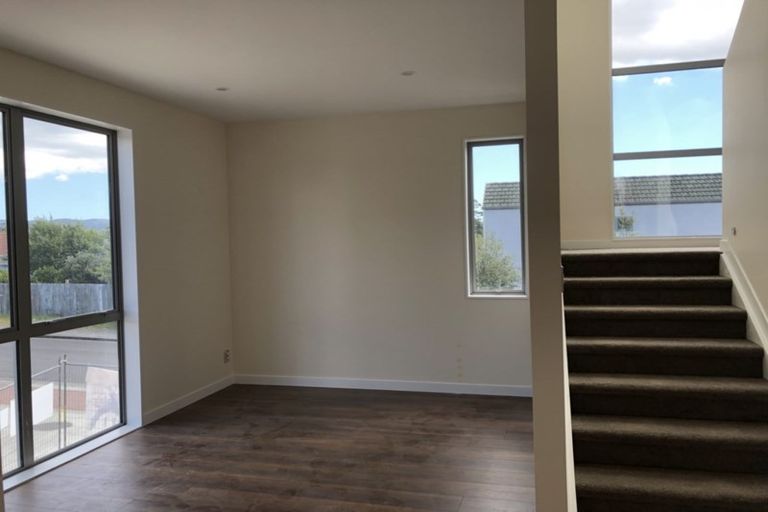 Photo of property in 31 Nephrite Lane, Henderson, Auckland, 0610