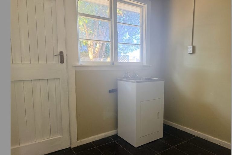 Photo of property in 326 Blenheim Road, Upper Riccarton, Christchurch, 8041