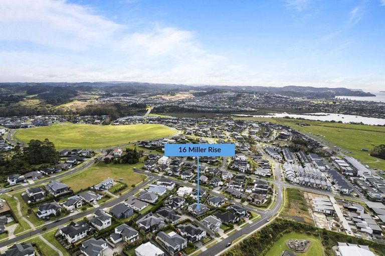 Photo of property in 16 Miller Rise, Silverdale, 0932