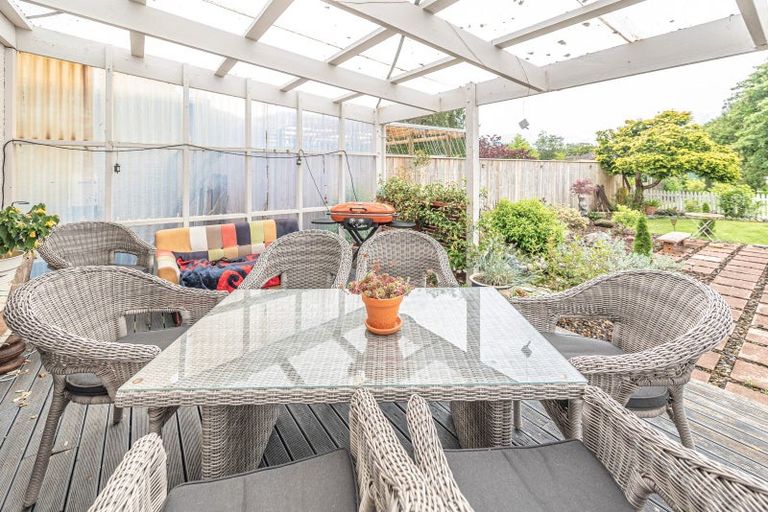 Photo of property in 16 Field Street, Aramoho, Whanganui, 4500