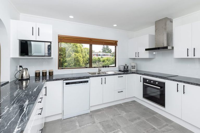 Photo of property in 8 Selwyn Crescent, Ohaupo, 3803