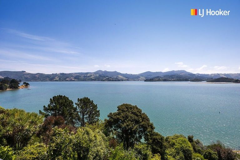 Photo of property in 35 Oxley Crescent, Broad Bay, Dunedin, 9014