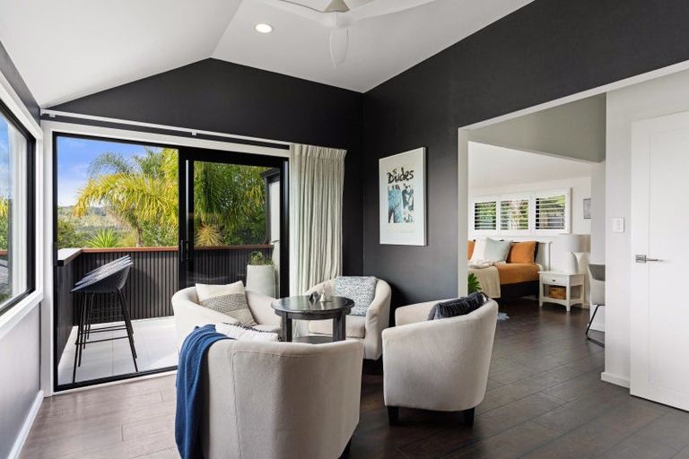 Photo of property in 107 Pacific View Drive, Whangamata, 3620