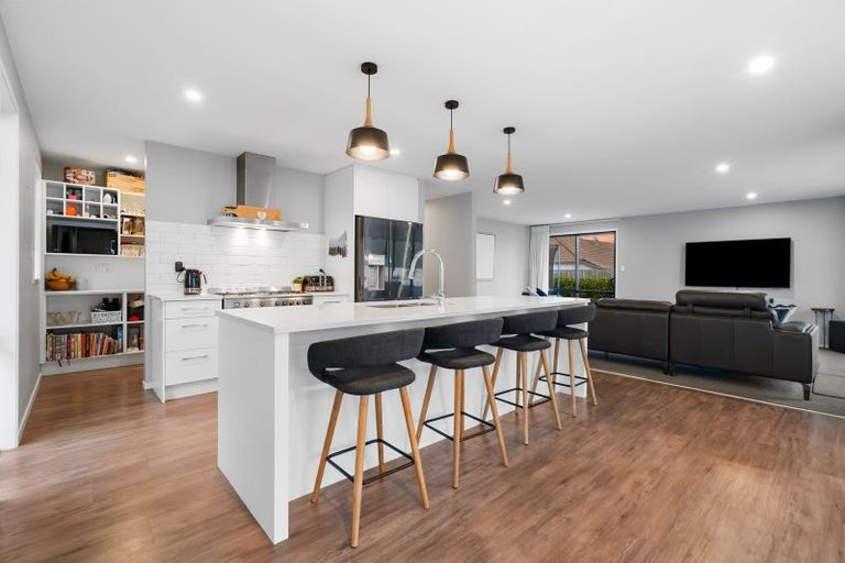 Photo of property in 28a Revell Drive, Ohauiti, Tauranga, 3112