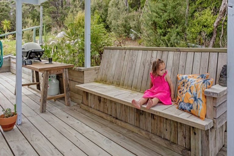 Photo of property in 16 Lichen Grove, Russell, 0272