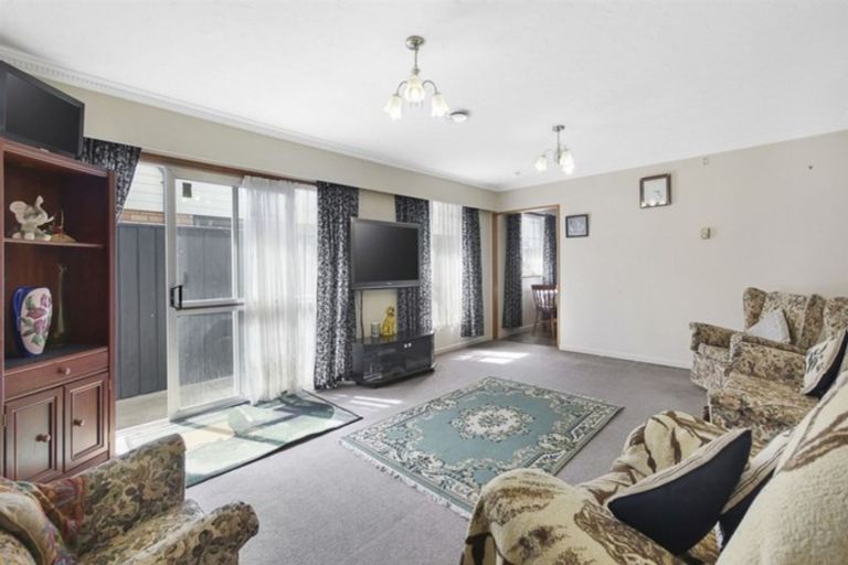 Photo of property in 143 Pine Avenue, South New Brighton, Christchurch, 8062