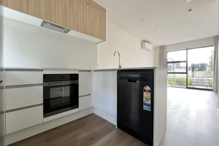 Photo of property in 5/25 Jabuka Street, Glen Eden, Auckland, 0602