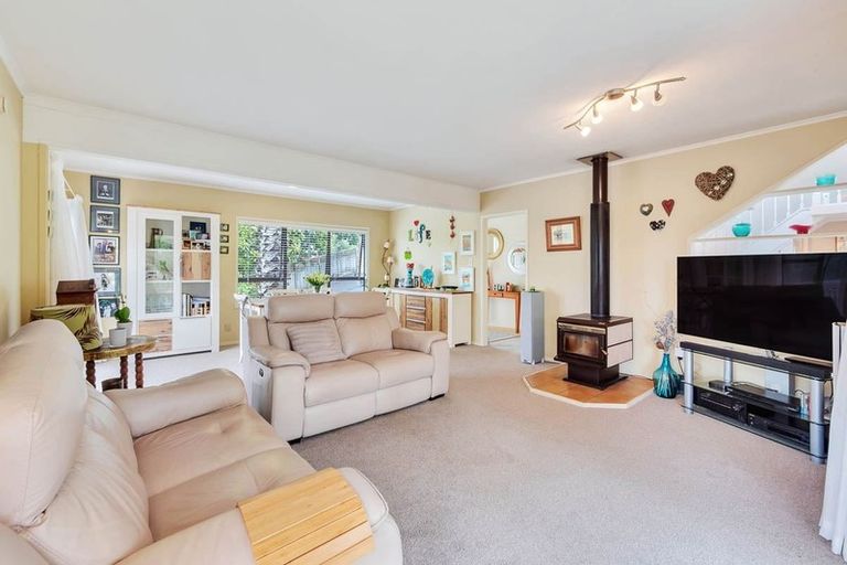 Photo of property in 36b Verbena Road, Birkdale, Auckland, 0626