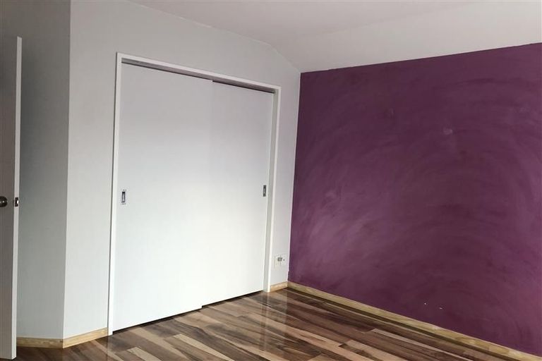 Photo of property in 1/23 Fields Parade, Oteha, Auckland, 0632