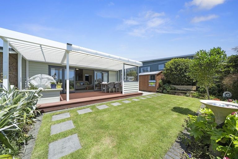 Photo of property in 15 Kahurangi Heights, Aotea, Porirua, 5024