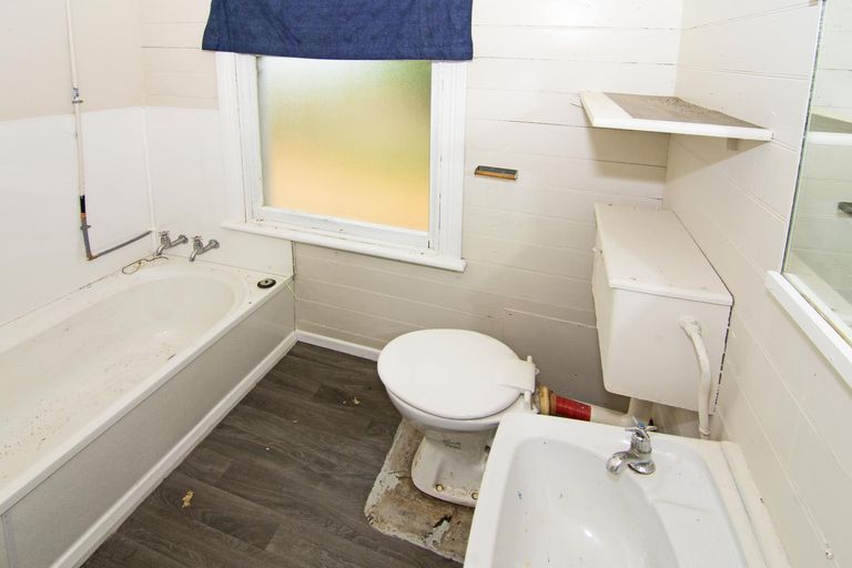 Photo of property in 83 Lincoln Road, Masterton, 5810