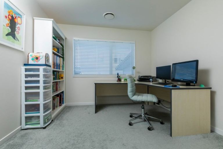 Photo of property in 48 Remuremu Street, Long Bay, Auckland, 0630