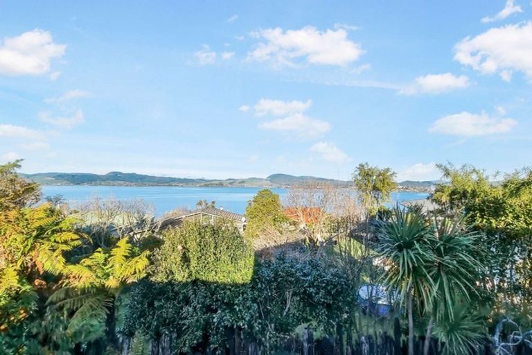 Photo of property in 13a Grand Vue Road, Kawaha Point, Rotorua, 3010