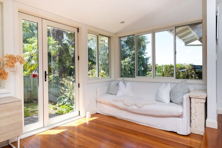 Photo of property in 1a Finnis Lane, Hospital Hill, Napier, 4110