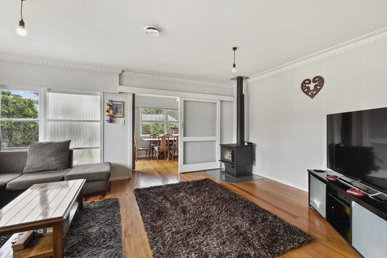 Photo of property in 94 Beach Road, Pahurehure, Papakura, 2113