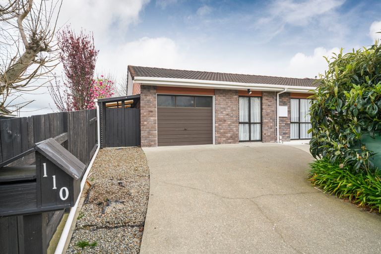 Photo of property in 110 Amberley Avenue, Highbury, Palmerston North, 4412