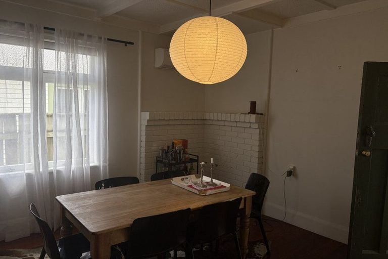 Photo of property in 111 Duchess Crescent, Mayfair, Hastings, 4122