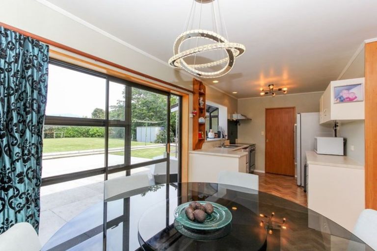 Photo of property in 22 Virginia Place, Whalers Gate, New Plymouth, 4310