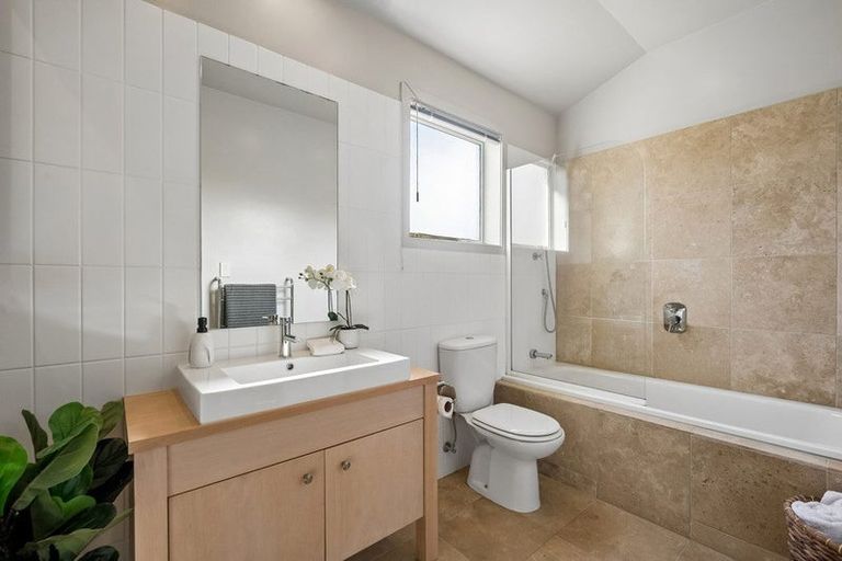 Photo of property in Point Ridge, 15/130 Gills Road, Albany Heights, Auckland, 0632