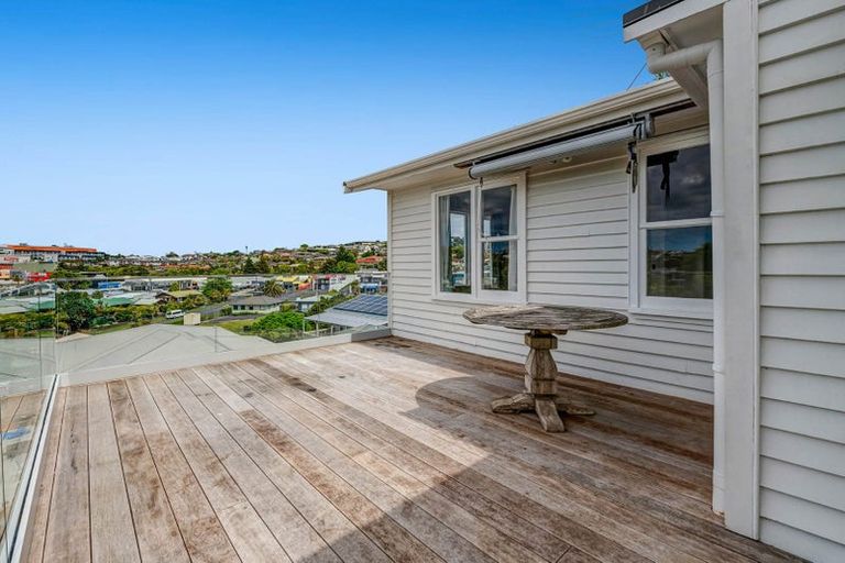 Photo of property in 21 Matai Road, Stanmore Bay, Whangaparaoa, 0932
