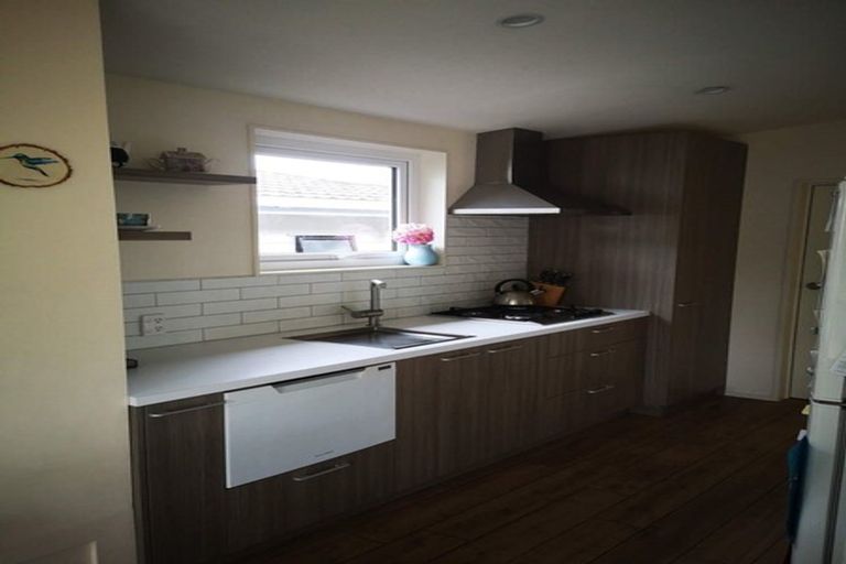 Photo of property in 78 Apu Crescent, Lyall Bay, Wellington, 6022