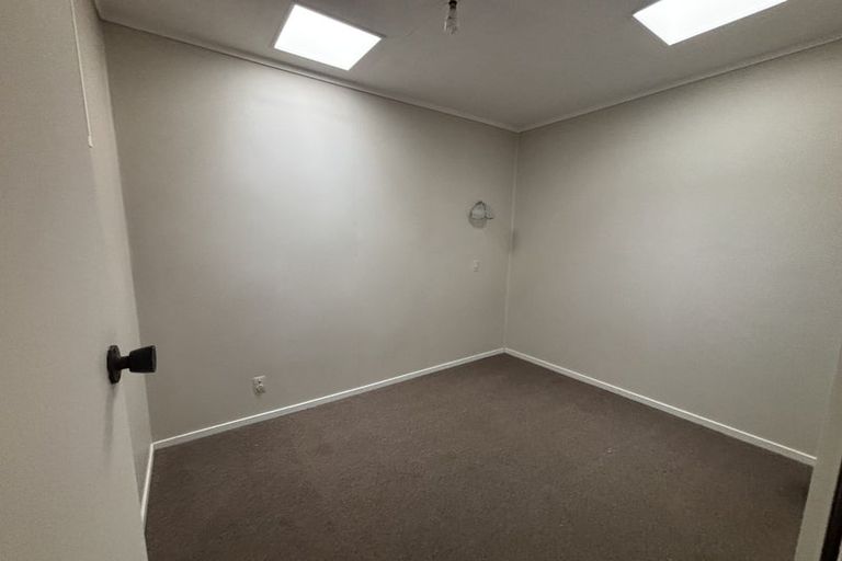 Photo of property in 3a Montgomery Street, Levin, 5510