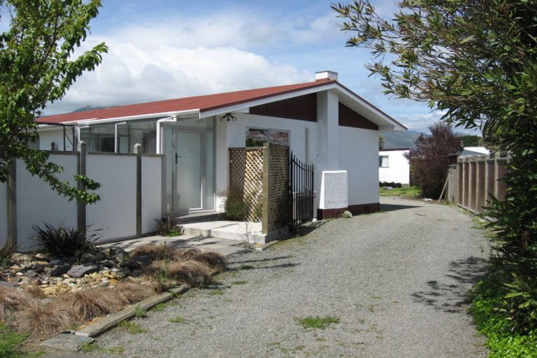 Photo of property in 135 Parkers Road, Tahunanui, Nelson, 7011