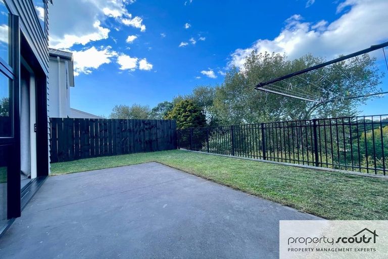 Photo of property in 20 Discovery Place, Marfell, New Plymouth, 4310