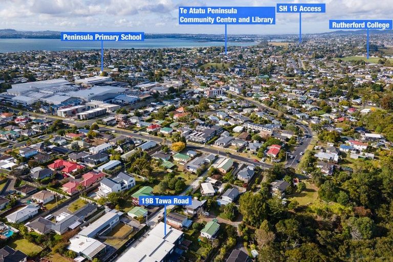 Photo of property in 19d Tawa Road, Te Atatu Peninsula, Auckland, 0610