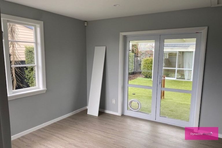 Photo of property in 18 Bideford Place, Dallington, Christchurch, 8061