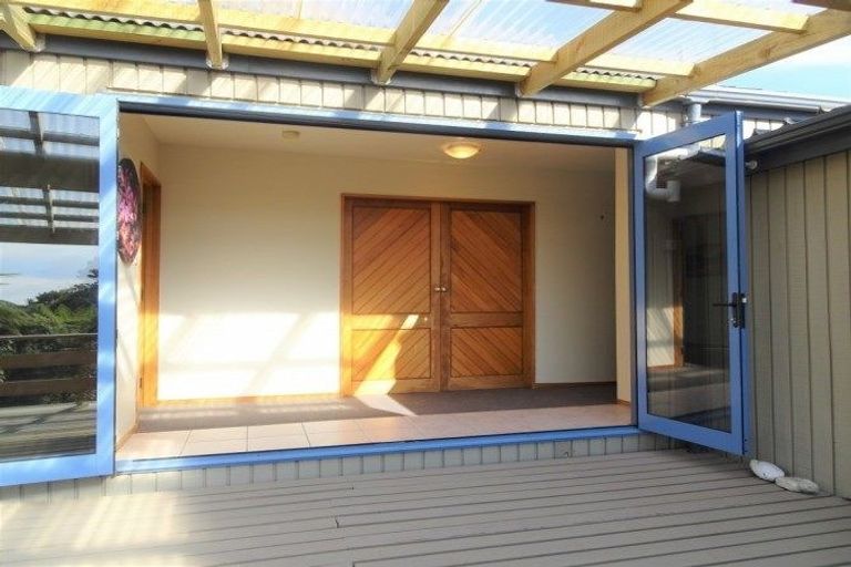 Photo of property in 32 Stanton Crescent, Karoro, Greymouth, 7805