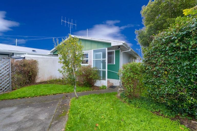 Photo of property in 4b Guthrie Road, Havelock North, 4130