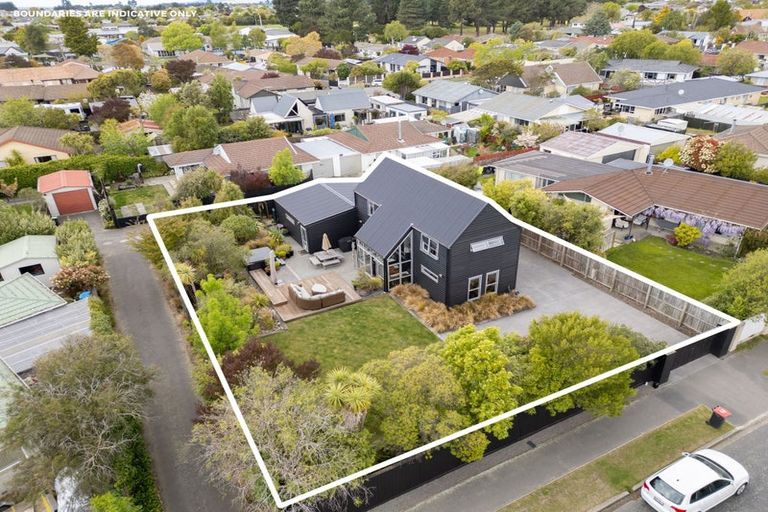Photo of property in 44 Valecrest Avenue, Parklands, Christchurch, 8083