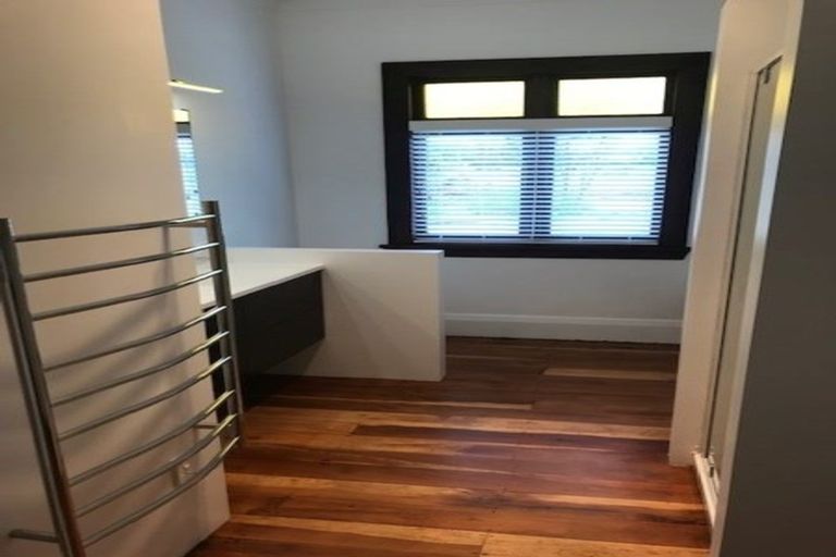 Photo of property in 867 Kahikatea Flat Road, Waitoki, Kaukapakapa, 0871