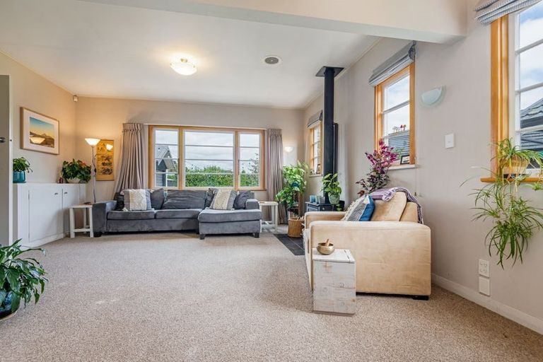 Photo of property in 8 Graham Place, West End, Palmerston North, 4410