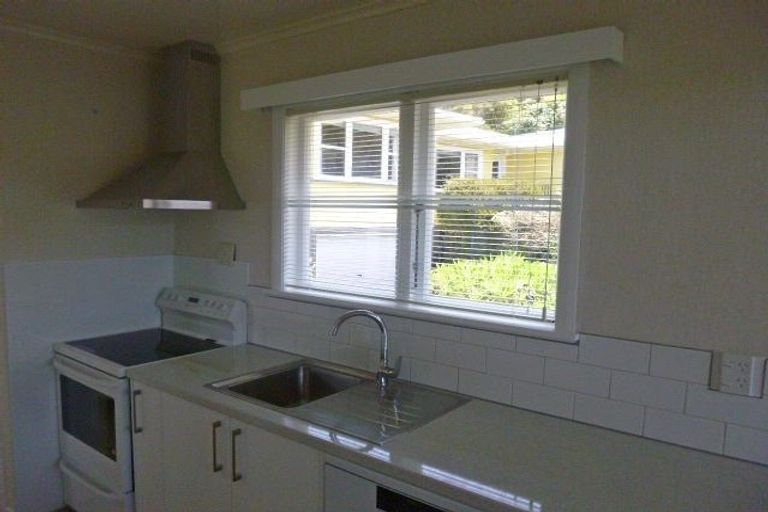 Photo of property in 31 Dowse Drive, Maungaraki, Lower Hutt, 5010